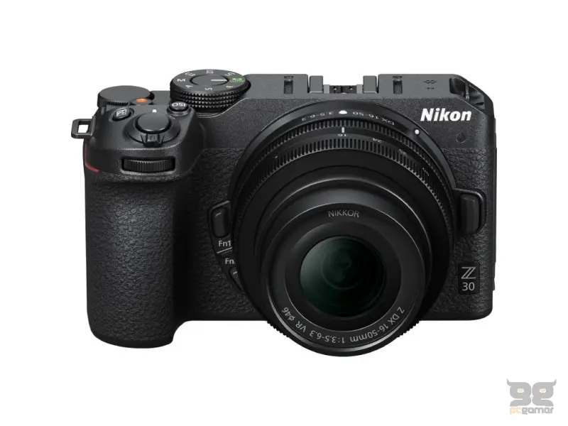 NIKON Z30 + NIKKOR Objektiv Z DX 16-50mm f/3.5-6.3 VR