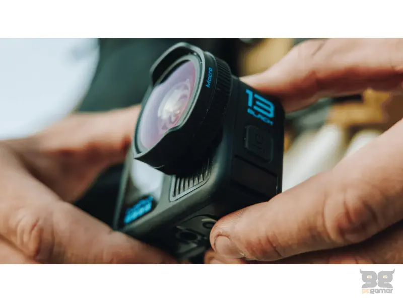 GoPro Macro Lens Mod - Variable Close-Focus Wide Angle Lens, Compatible with HERO13 Black