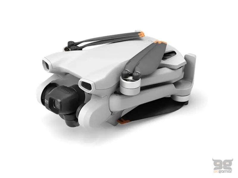 DJI MINI 3 Fly More Combo + DJI RC, 4K HDR, 12 MP, True Vertical Shooting, 38 min max, 248g