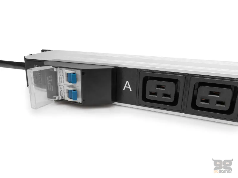 Digitus BASIC PDU, Vertical, 32A, 24 x C13, 4 x C19