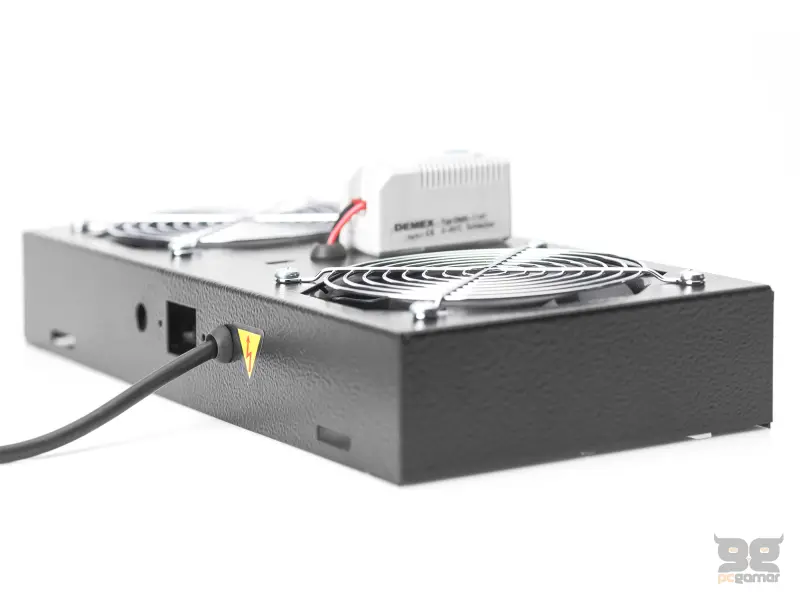 Digitus Roof VENTILATOR unit, wall mounting cabinets 2 fans, thermostat, switch, crni (RAL 7035)
