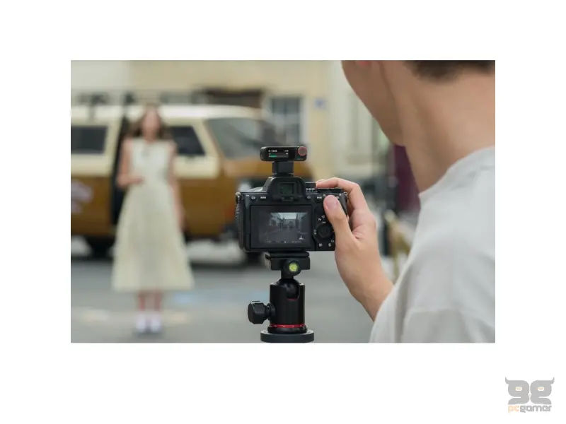 DJI Mic 2 Camera Adapter - Connect the DJI Mic 2 receiver to a SONY camera's MI shoe