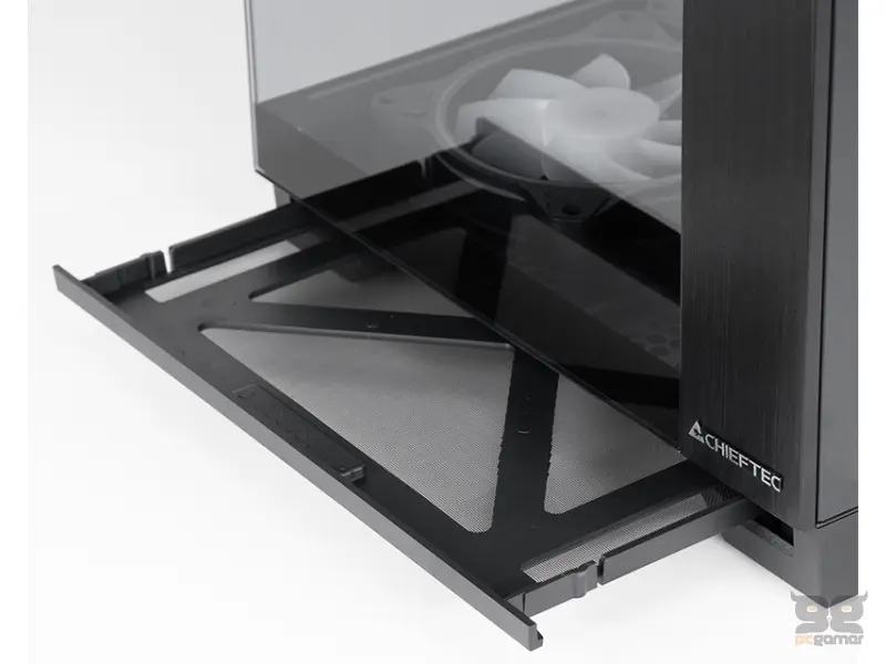 CHIEFTEC VISIO GM-30B-TG-OP kućište 