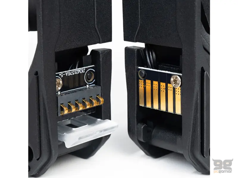 CHIEFTEC Iceberg 240 DARK CLC-240-BLK vodeno hlađenje 