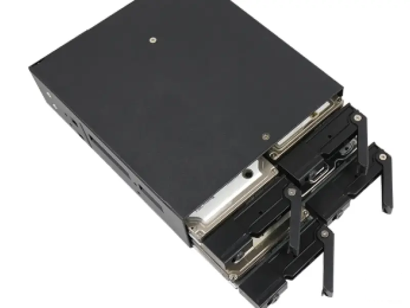 CHIEFTEC CMR-425 4 x 2.5 inča SATA crna fioka za hard disk 