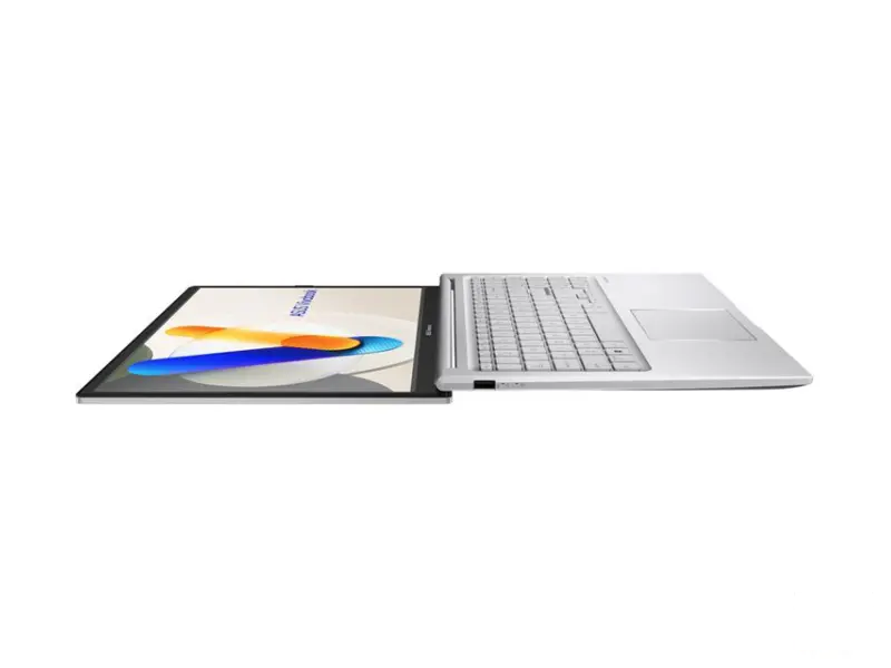 ASUS Vivobook 15 X1504VA-BQ4272 (15.6 inča FHD , Core 7 150U, 8GB, SSD 512GB) laptop 