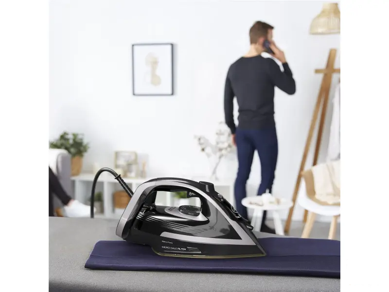 Tefal parno glačalo FV8062E0