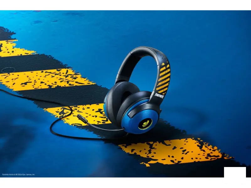 RAZER Kraken V3 X - Fortnite Edition - Gaming Headset, Triforce 40mm Drivers, 7.1
