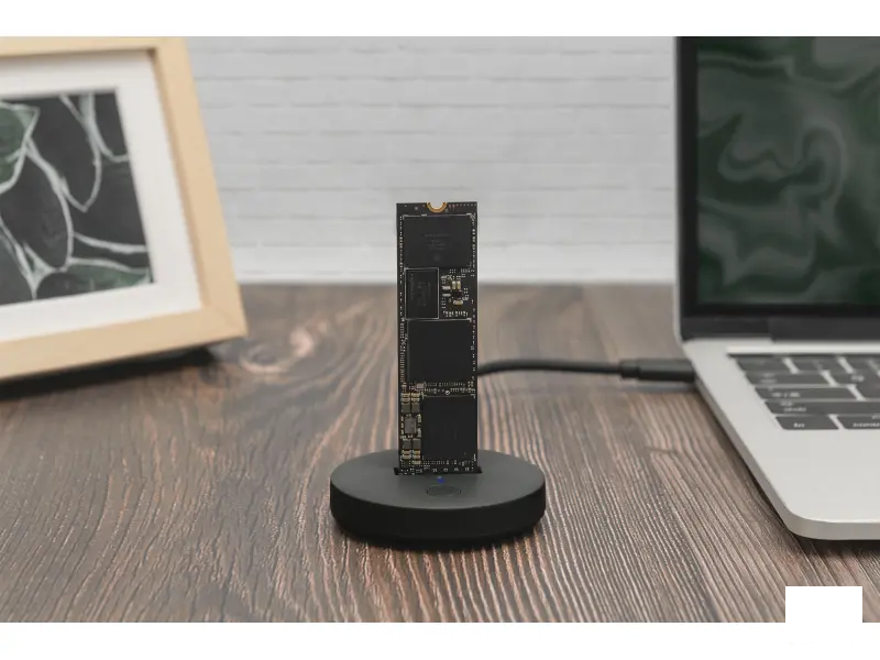 Digitus Dock za m.2 NVMe/SATA - USB Type-C Gen 2