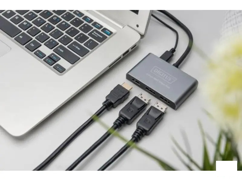 Digitus Adapter video Hub DisplayPort - 2x DisplayPort + HDMI