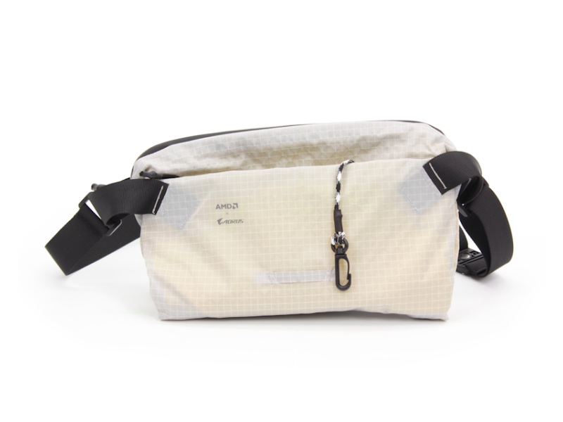 GIGABYTE AORUS x AMD Sling Bag torbica