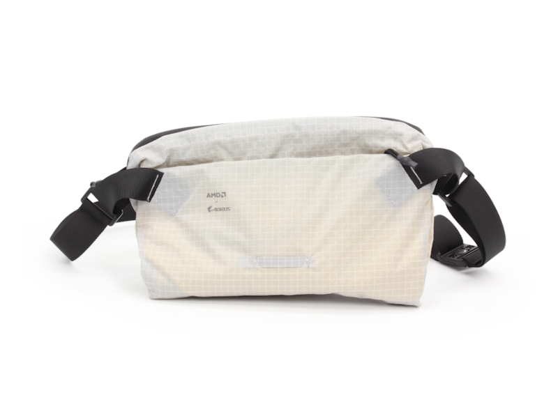 GIGABYTE AORUS x AMD Sling Bag torbica