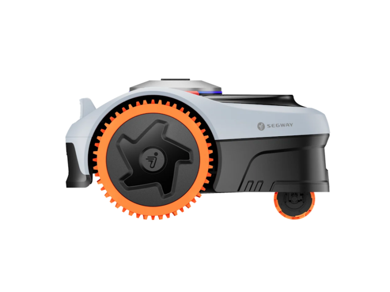 Segway i206 AWD Robot Kosilica, 600m2, VisionFence+140 RGB Camera