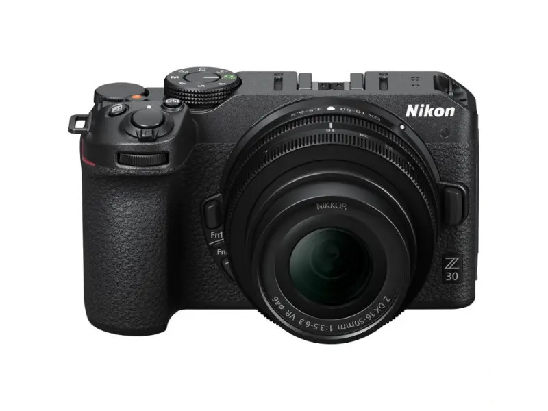 NIKON Z30 + NIKKOR Objektiv Z DX 16-50mm f/3.5-6.3 VR