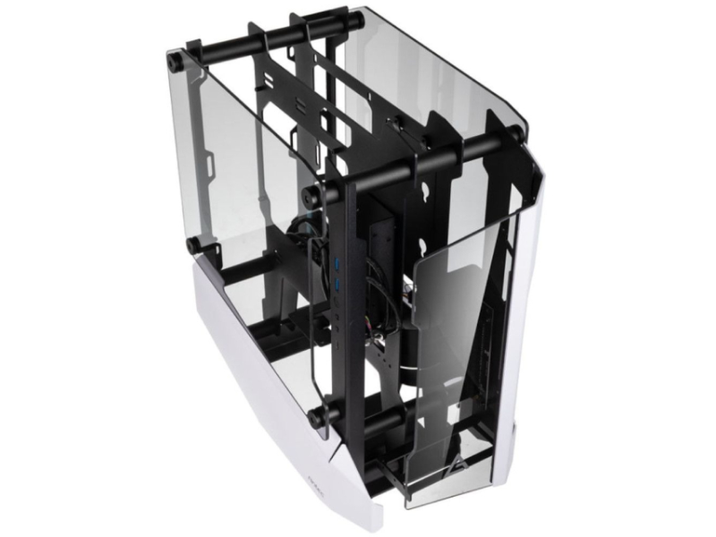 ANTEC Striker kućište