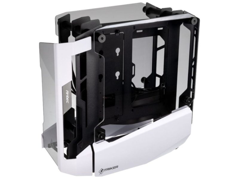 ANTEC Striker kućište